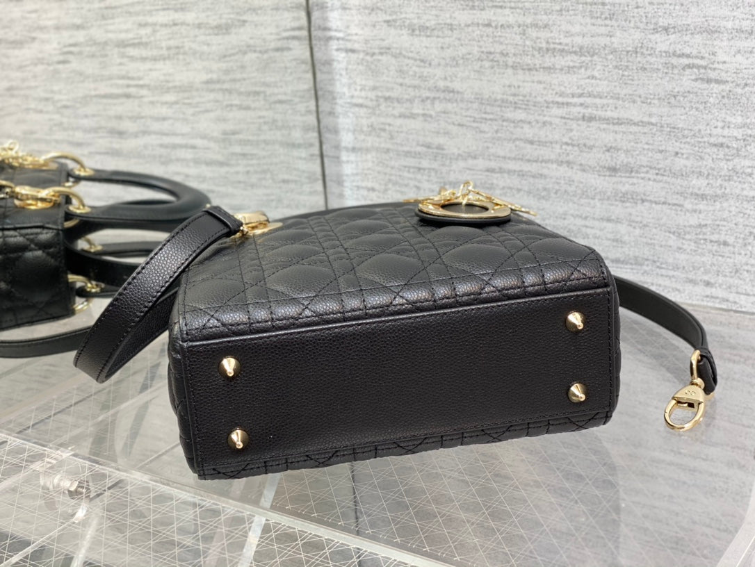 small lady 20 black calfskin ghw