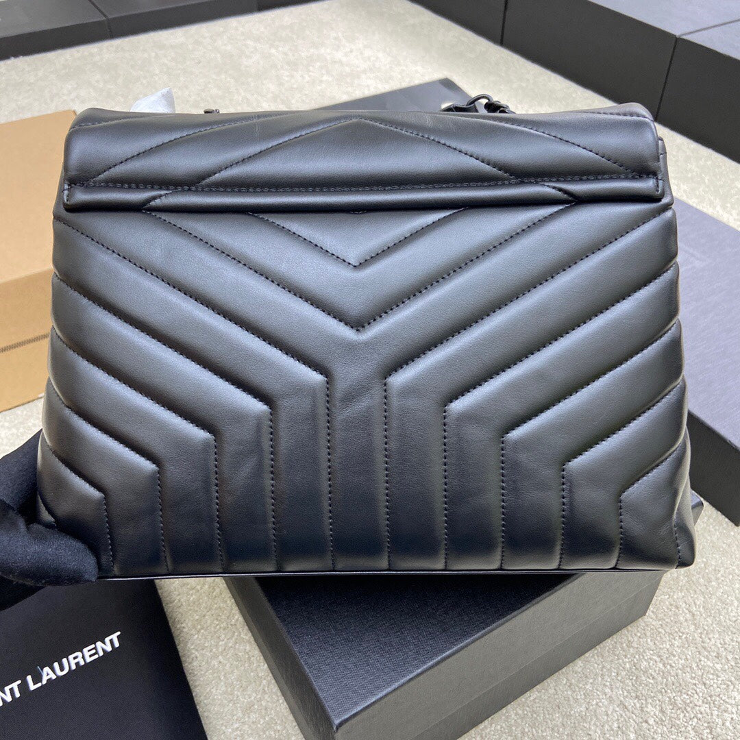 LOULOU MEDIUM 32 ALL BLACK QUILTED LEATHER