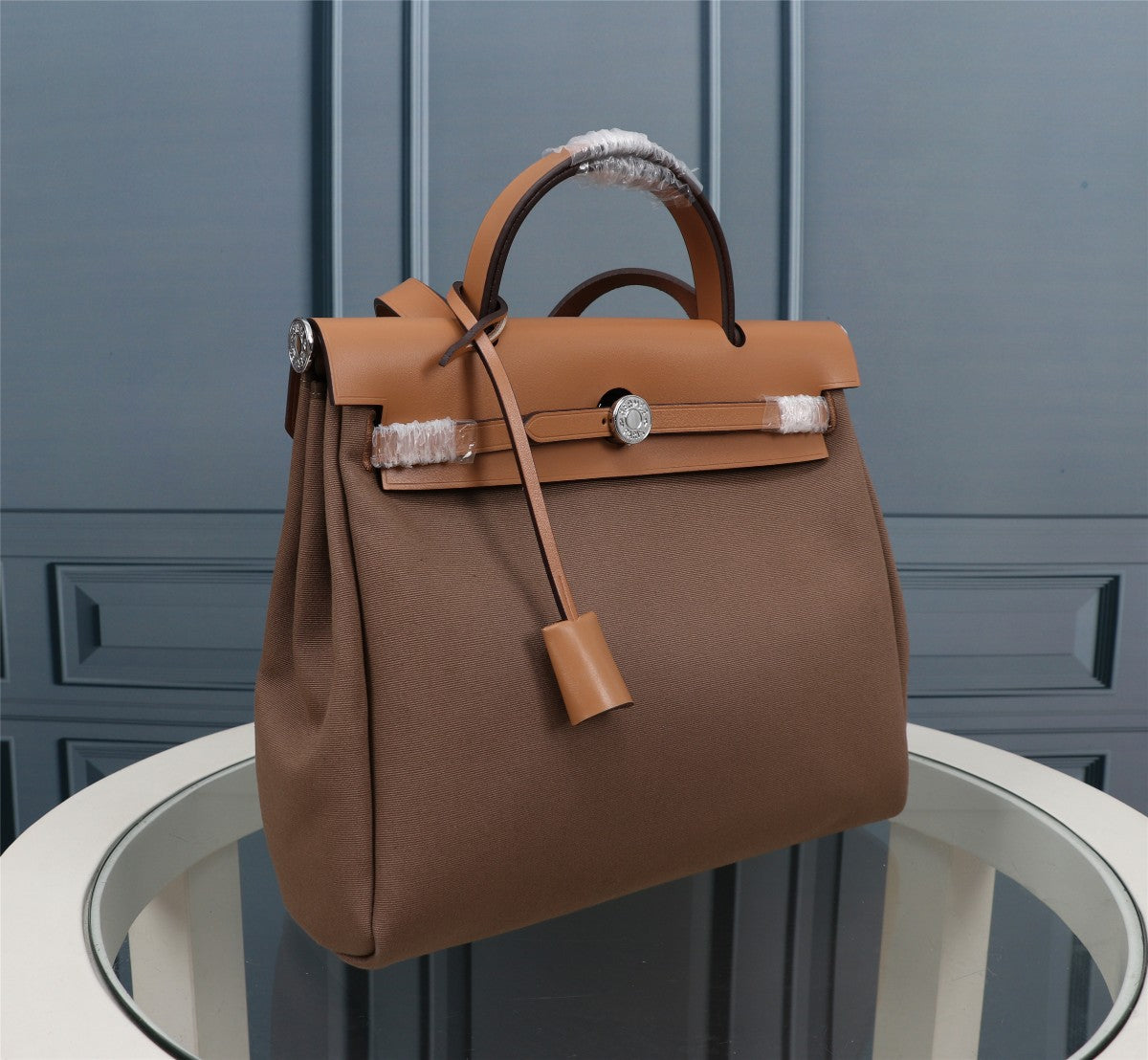 HM HERBAG ZIP 31 CIDER AND BROWN CALFSKIN