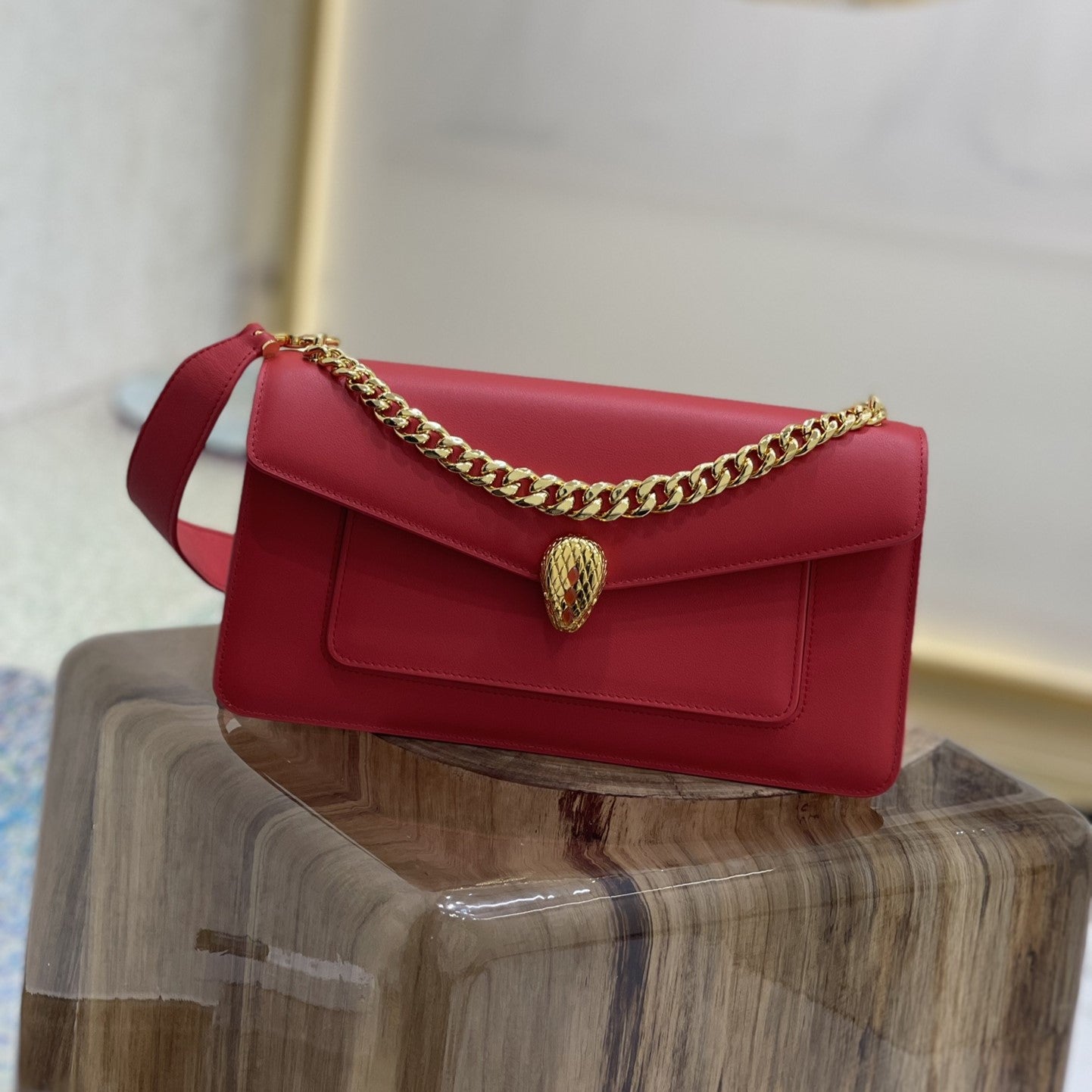 SERPENT EAST-WEST MAXI CHAIN SHOULDER 28CM BAG RED CALFSKIN