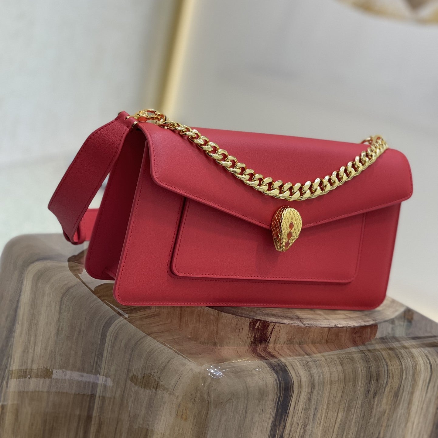 SERPENT EAST-WEST MAXI CHAIN SHOULDER 28CM BAG RED CALFSKIN