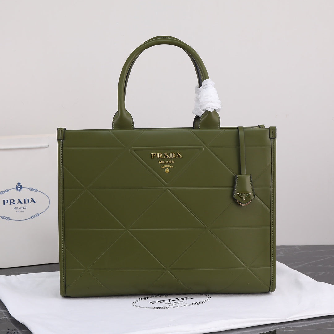 PRA LARGE 39 TOTE IN OLIVE GREEN CALFSKIN GOLD HARDWARE