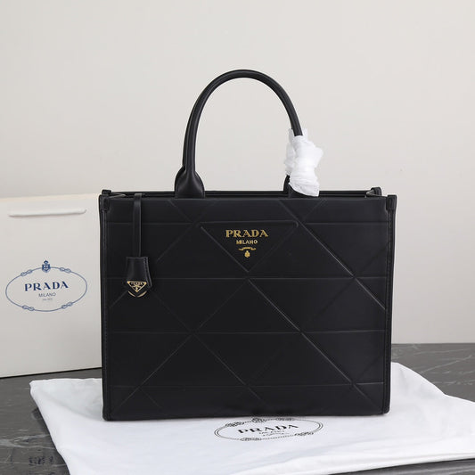 PRA LARGE 39 TOTE IN BLACK CALFSKIN GOLD HARDWARE