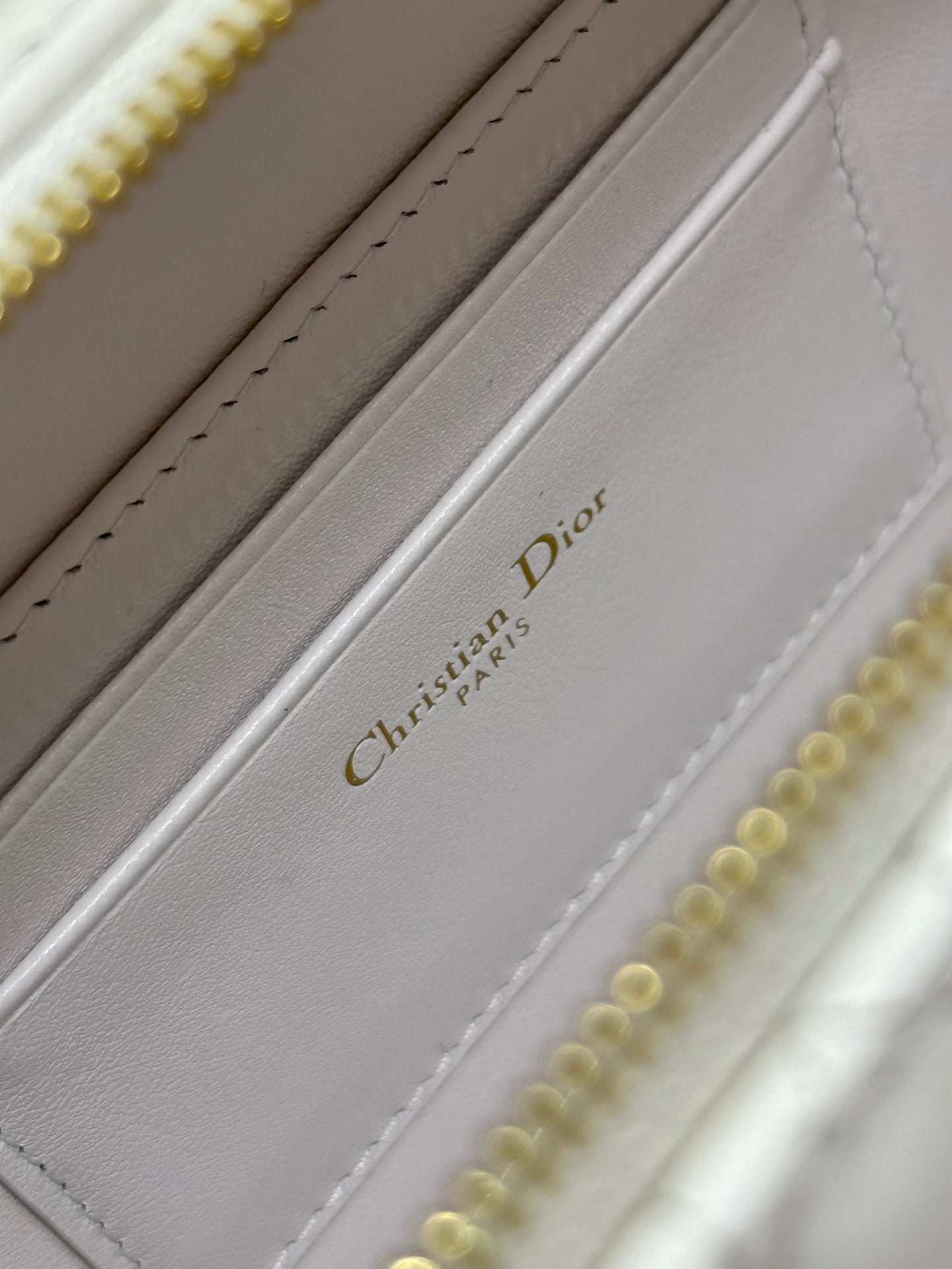 cd caro box 18 white calfskin