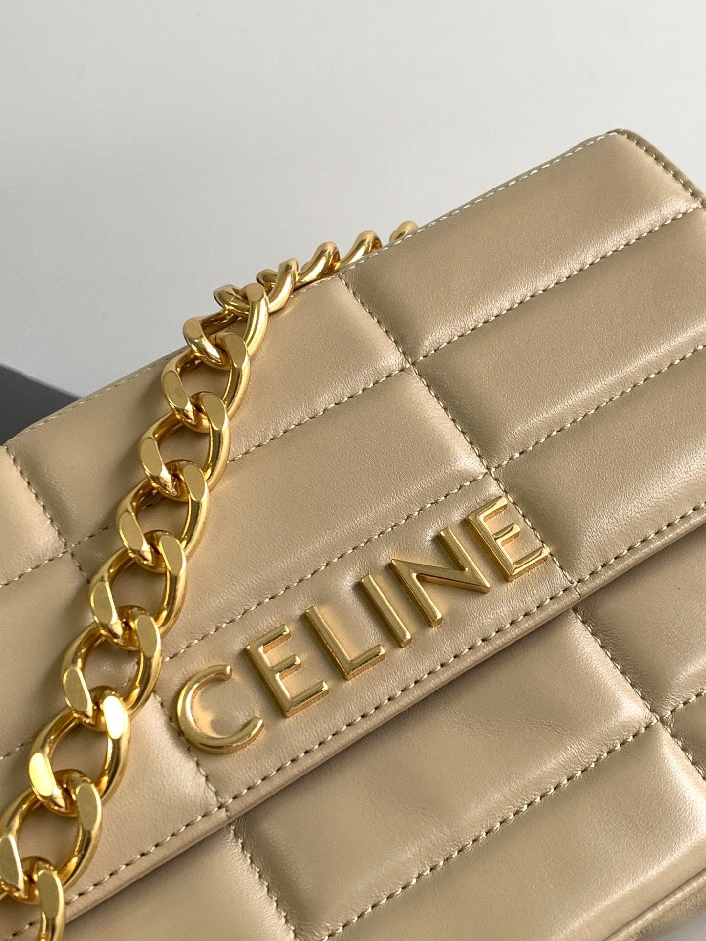 MONOCHROME 24 QUILTED BEIGE CREAM LAMBSKIN CHAIN SHOUDER BAG