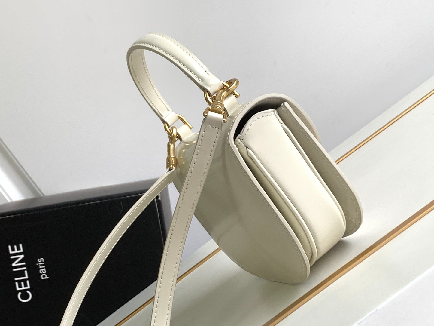 TEEN CHAIN BESACE TRIOMPHE 15.5CM WHITE CALFSKIN