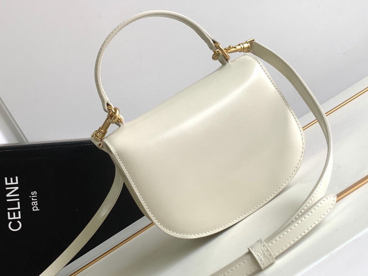 TEEN CHAIN BESACE TRIOMPHE 15.5CM WHITE CALFSKIN