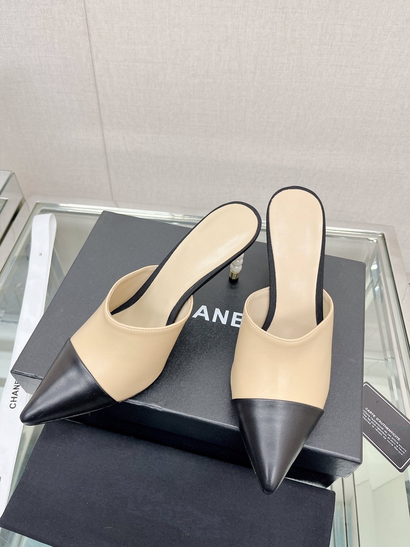 cc high heel 85 mule beige black lambskin