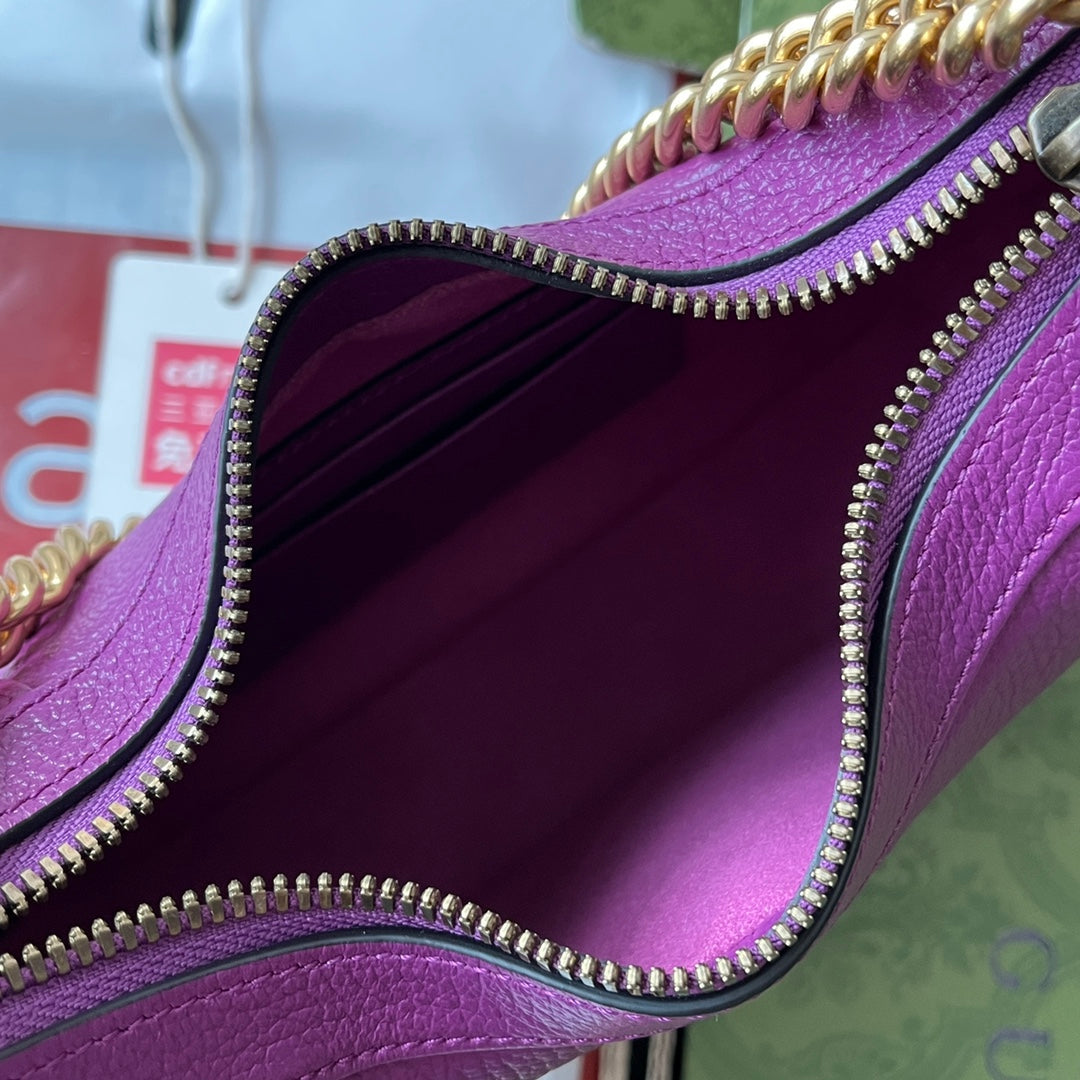 SHOULDER BAG 25 IN VIOLET CALFSKIN GOLD HARDWARE