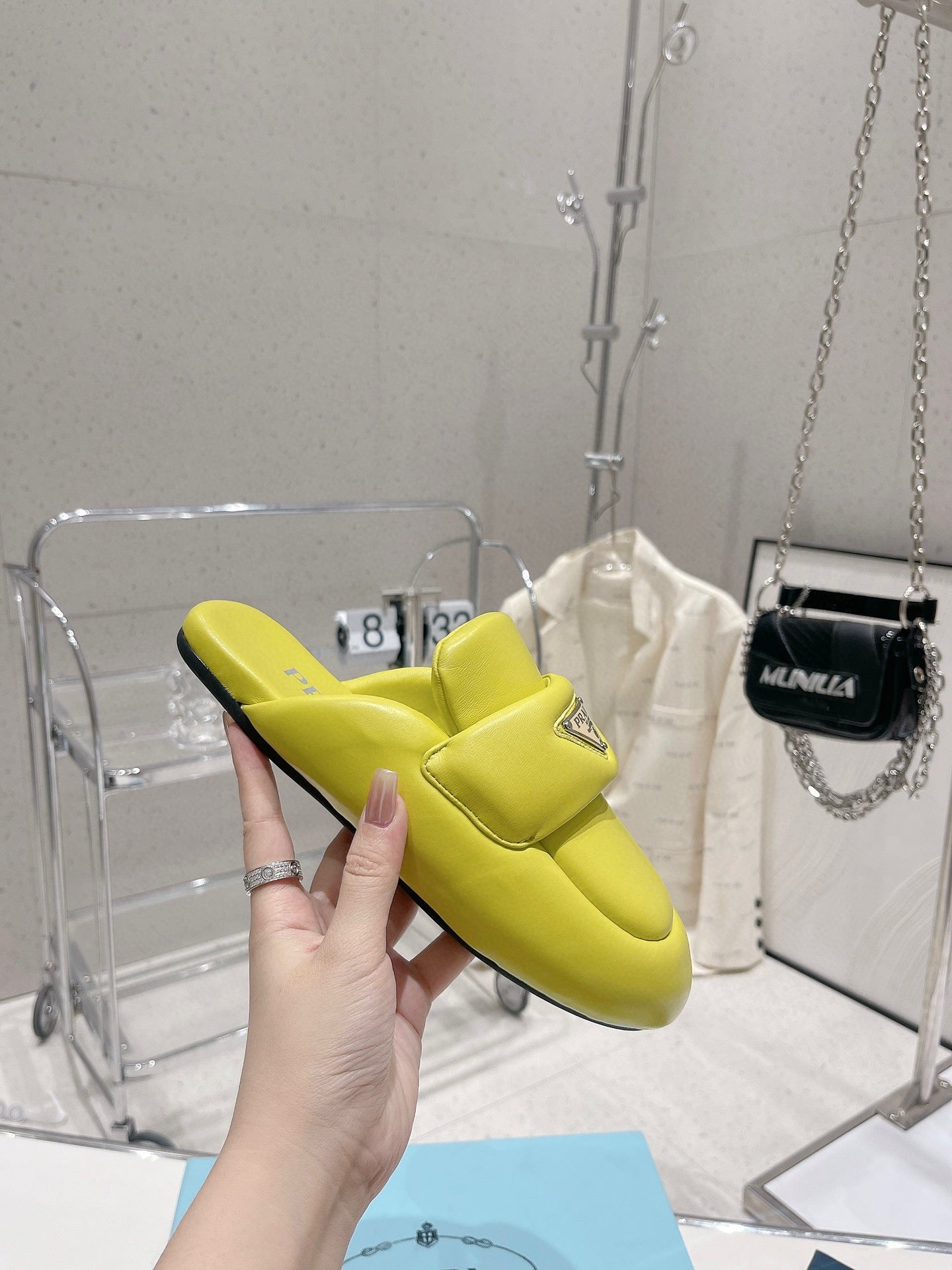 PRA SOFT PADDED NAPPA SHEARLING MULES LIME LAMBSKIN