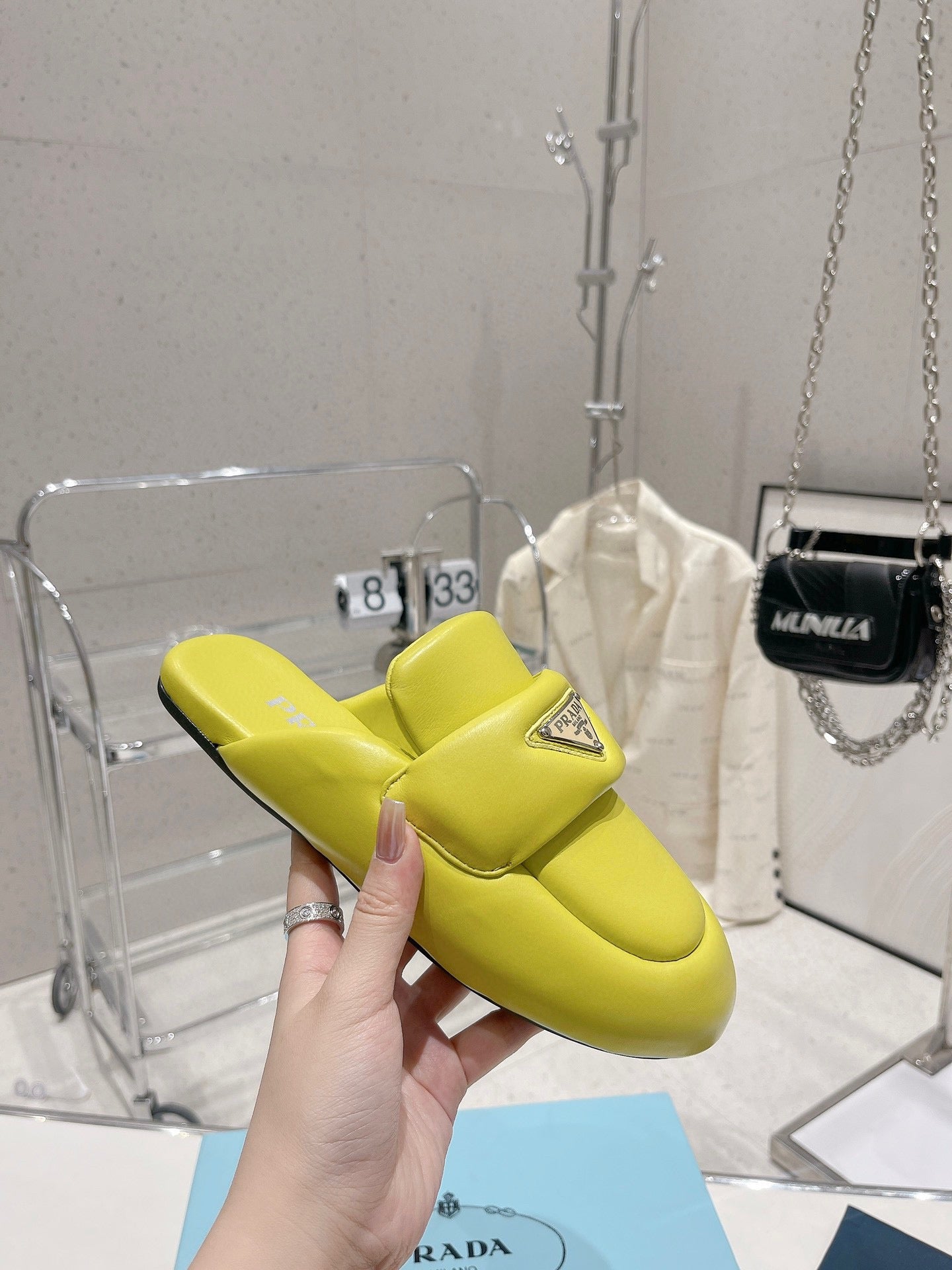 PRA SOFT PADDED NAPPA SHEARLING MULES LIME LAMBSKIN