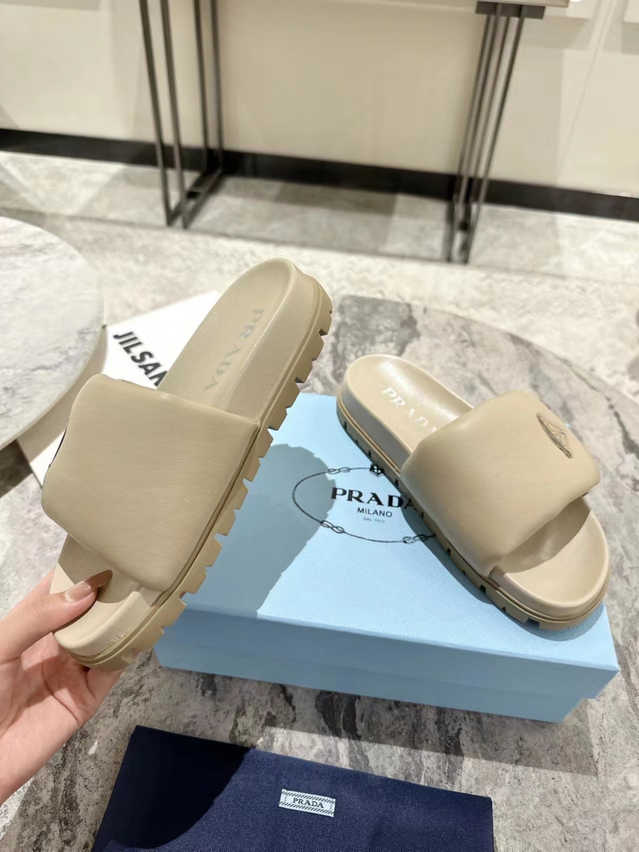 PRA SHEARLING SLIDES BEIGE LAMBSKIN