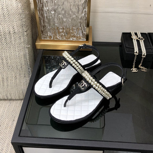 cc sandal white black lambskin mop