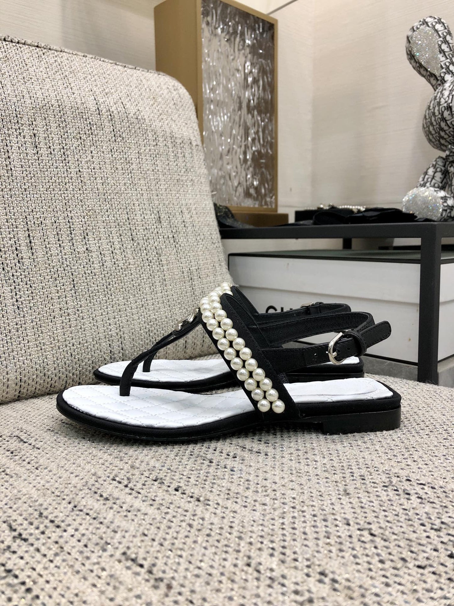 cc sandal white black lambskin mop