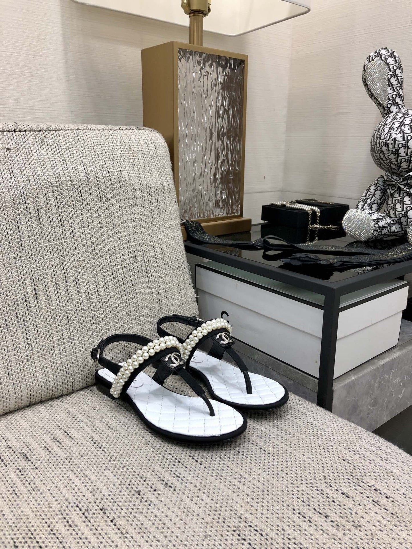 cc sandal white black lambskin mop