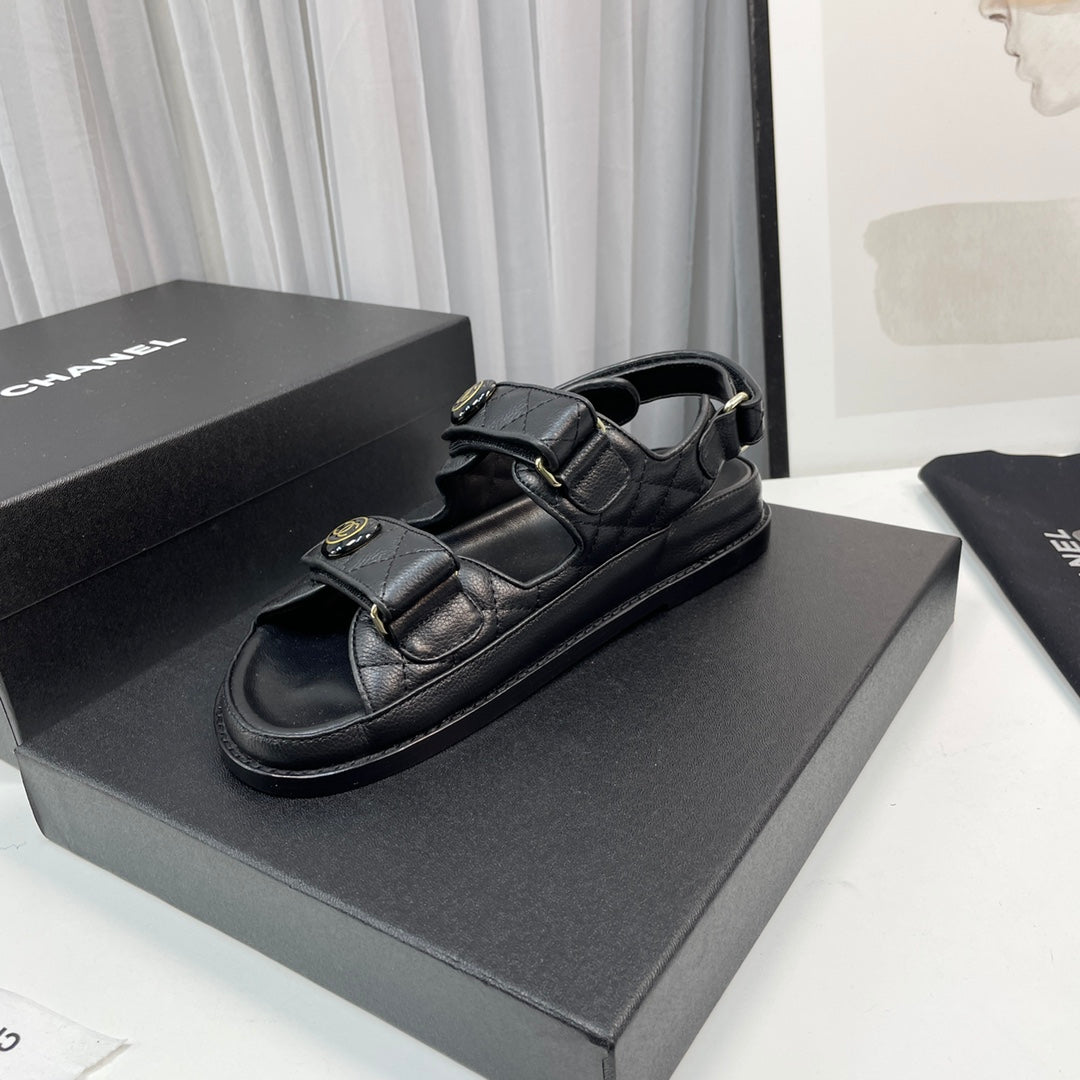 cc dad sandals black grained calfskin enamel logo