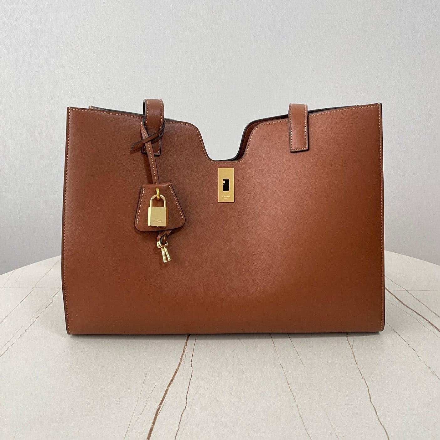 CABAS TRIOMPHE 37 CINNAMON BROWN IN SMOOTH CALFSKIN