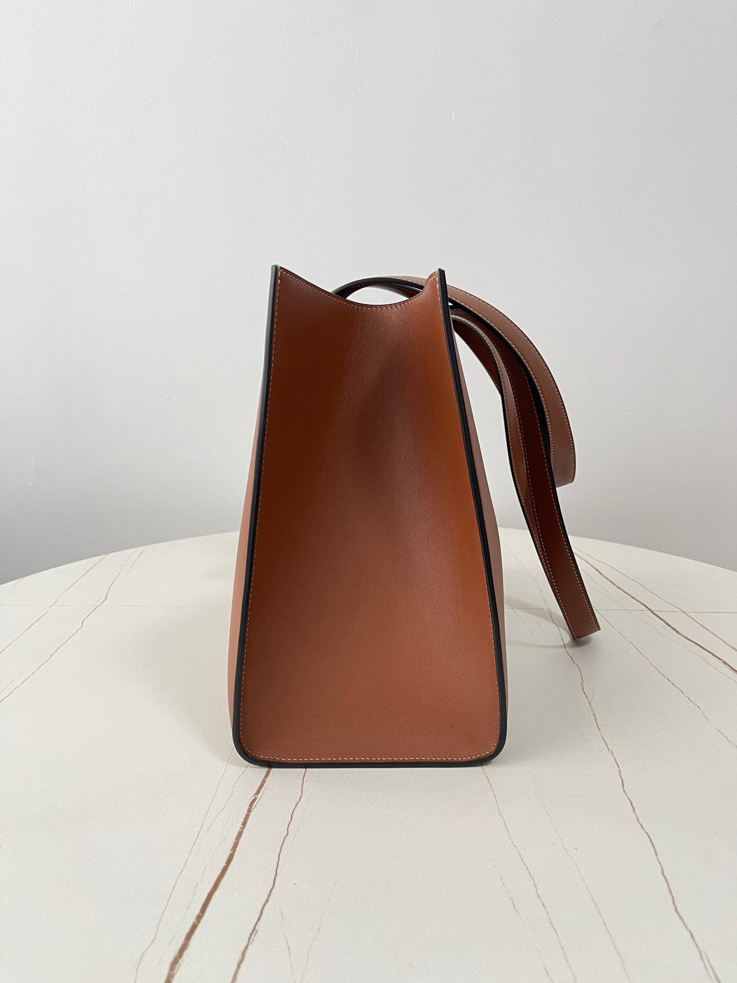 cabas 16 37cm tan calfskin