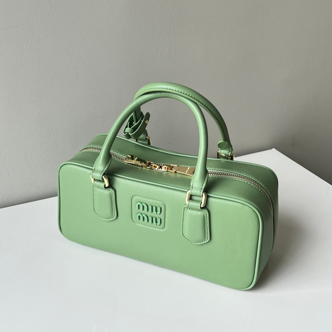 ARCADIE 27 BAG IN EMERALD GREEN CALFSKIN