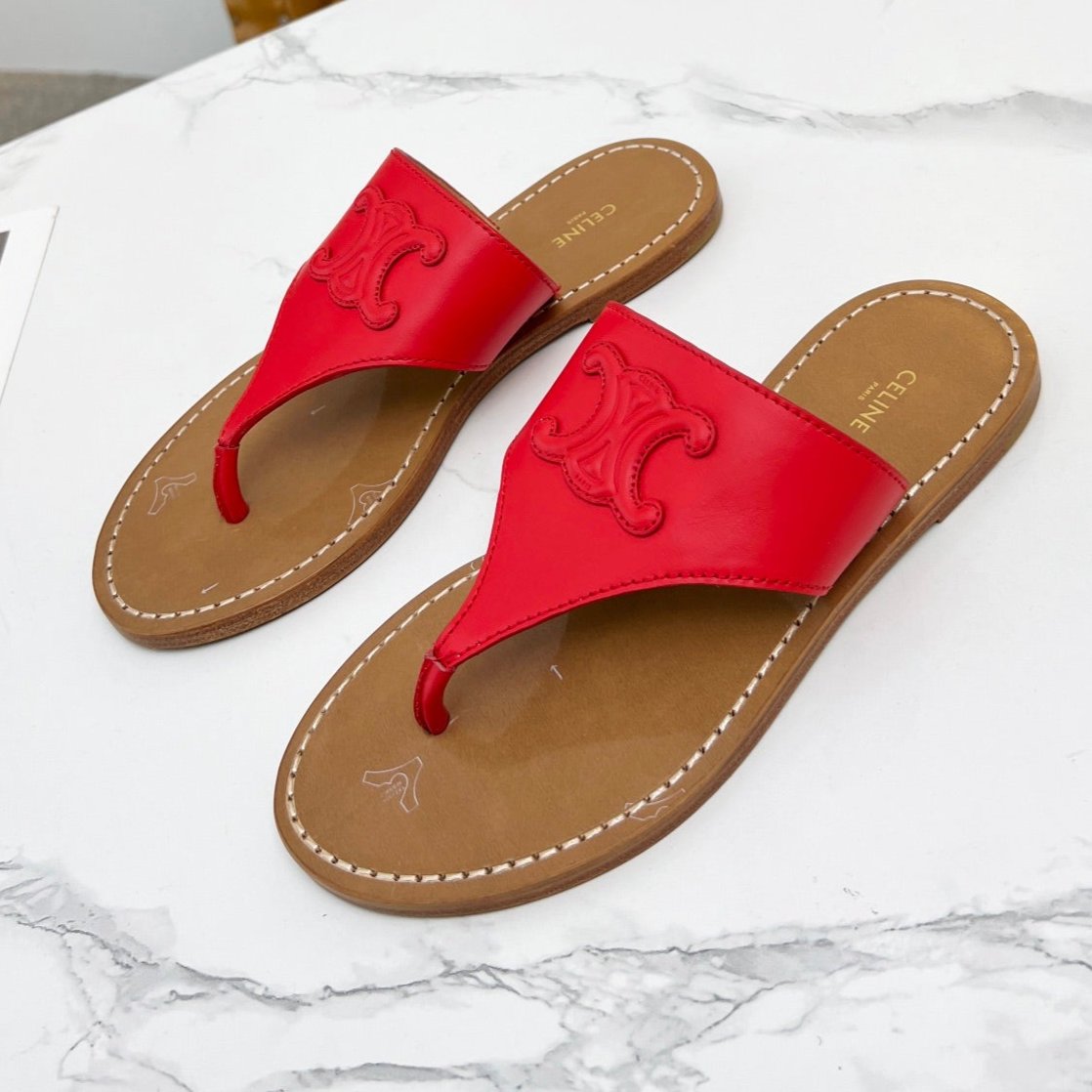 THONG MULE IN CHERRY RED CALFSKIN