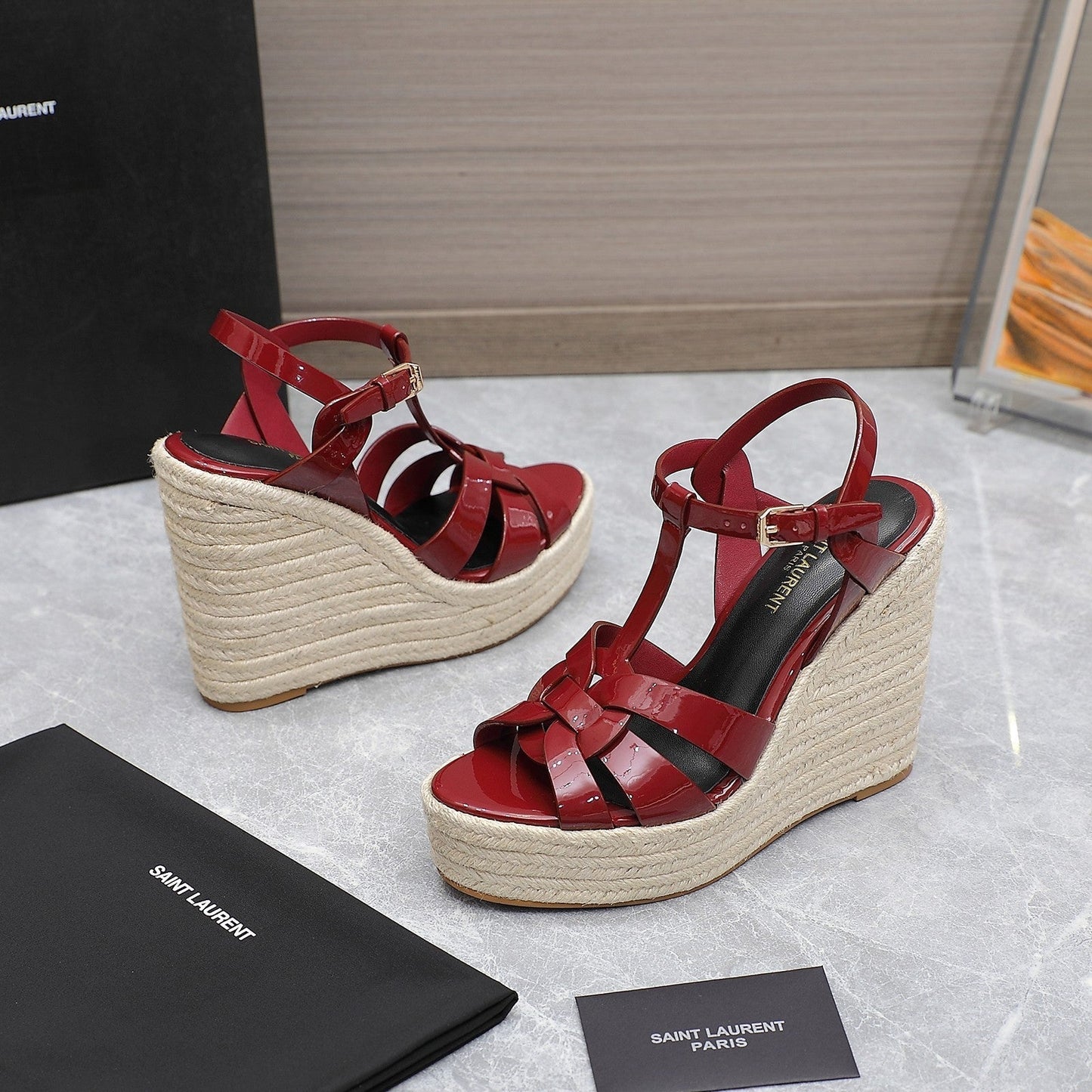 SL TRIBUTE WEDGE SANDALS BERRY POLISHED CALFSKIN