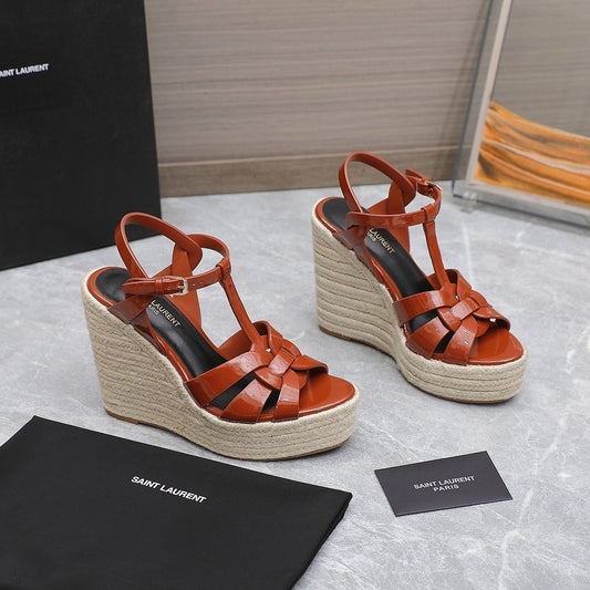 SL TRIBUTE WEDGE SANDALS BRICK POLISHED CALFSKIN