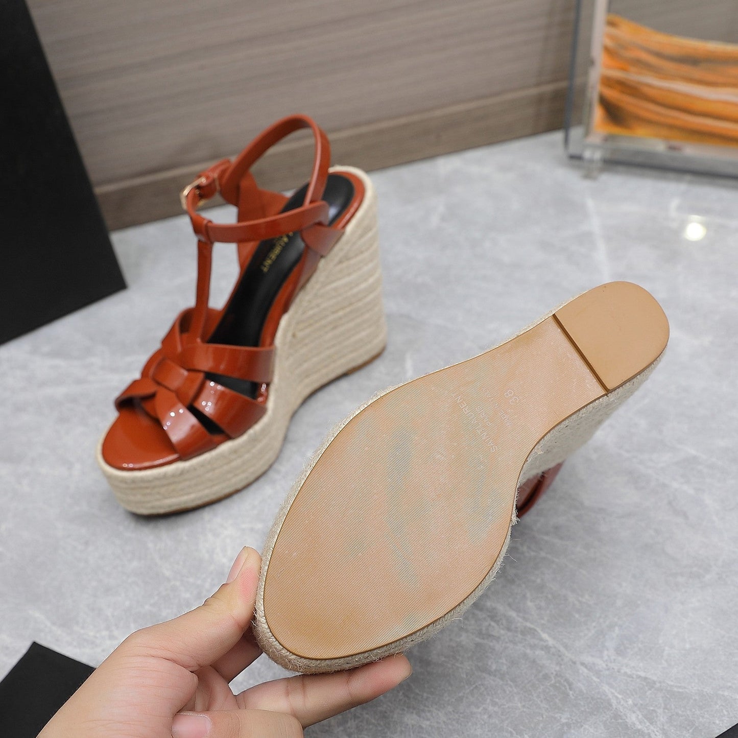 SL TRIBUTE WEDGE SANDALS BRICK POLISHED CALFSKIN