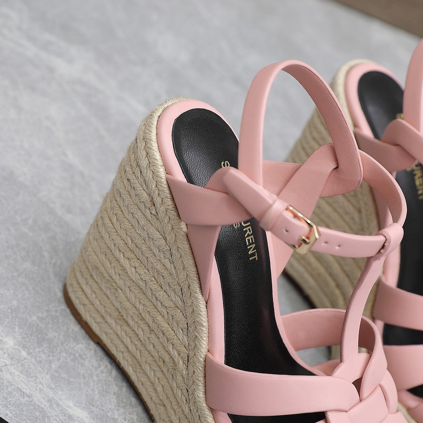 SL TRIBUTE WEDGE SANDALS PALE PINK CALFSKIN