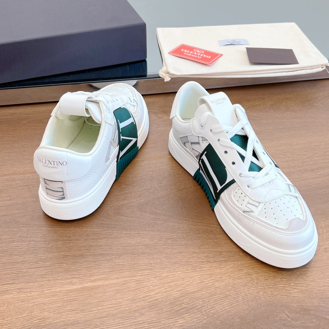 VL7N LOW-TOP WHITE CALFSKIN AND PINE GREEN FABRIC SNEAKER WITH BANDS