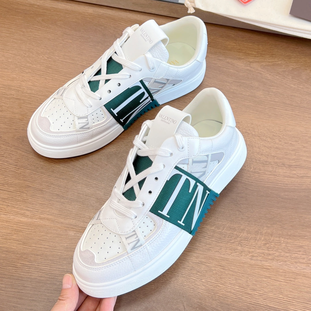 VL7N LOW-TOP WHITE CALFSKIN AND PINE GREEN FABRIC SNEAKER WITH BANDS