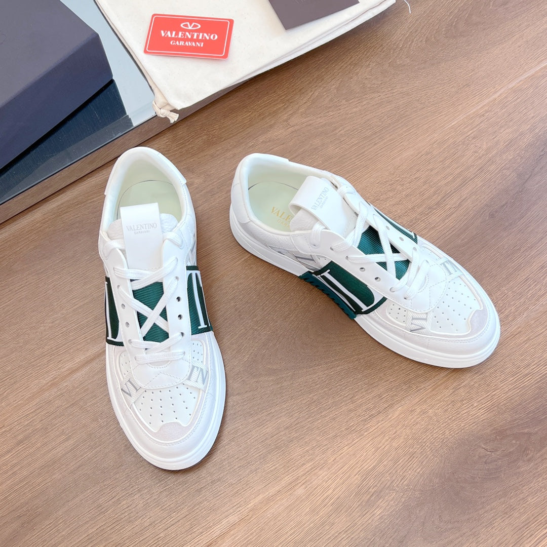 VL7N LOW-TOP WHITE CALFSKIN AND PINE GREEN FABRIC SNEAKER WITH BANDS