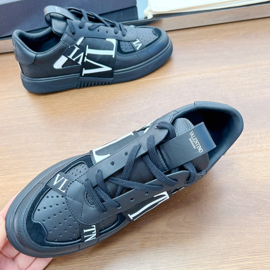 VL7N LOW-TOP BLACK CALFSKIN AND FABRIC SNEAKER WITH BANDS