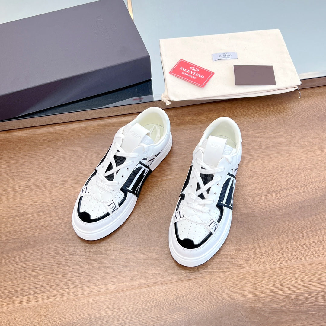 VL7N LOW-TOP WHITE CALFSKIN AND BLACK FABRIC SNEAKER WITH BANDS