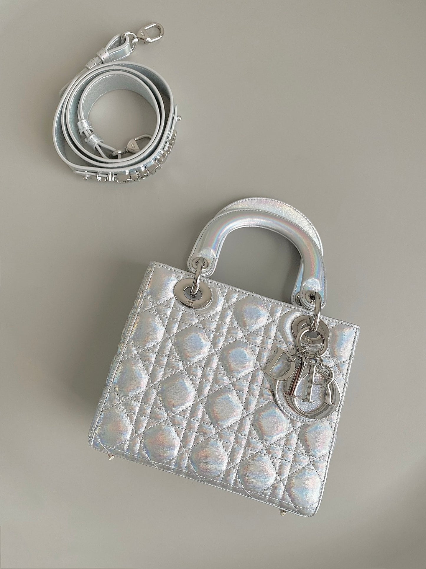 SMALL LADY 20 SILVER METALIC LAMBSKIN