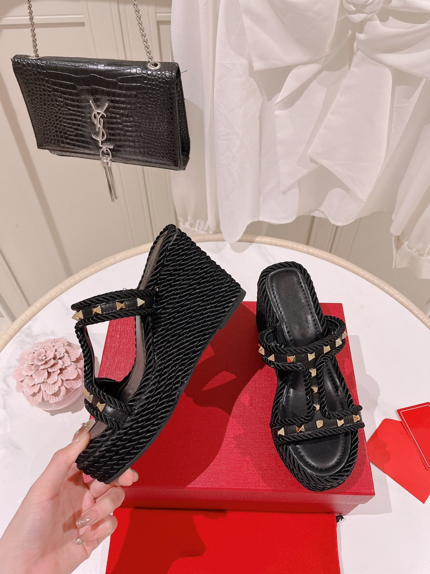 Rockstud Laminated Nappa Wedge Sandal Black 10cm