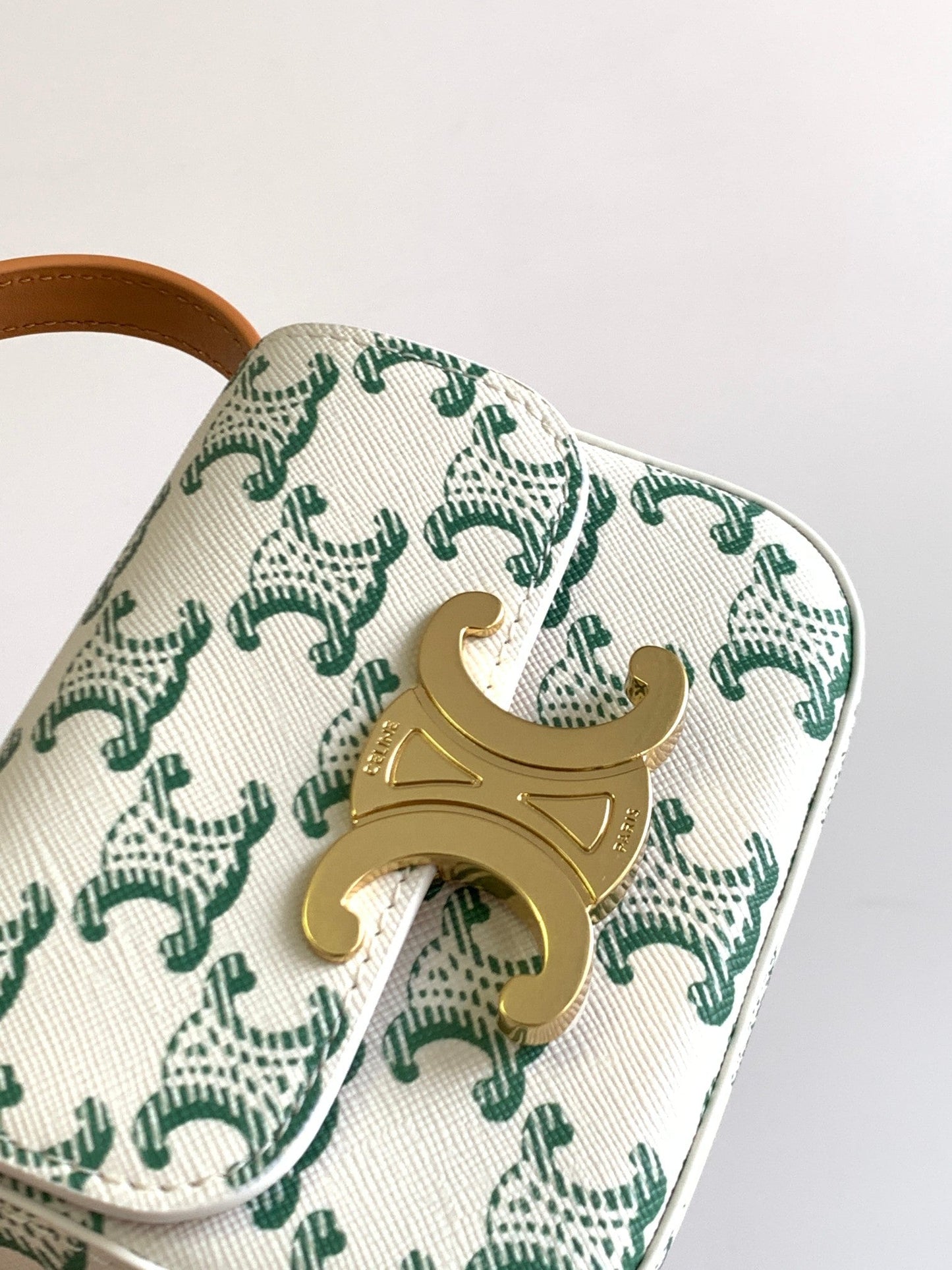 TRIPHOME 11 GREEN WHITE COWHIDE LEATHER