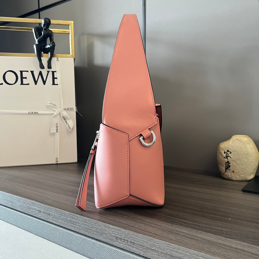 Loew Puzzle 28.7cm Hobo Bag Pink Smooth Calfskin