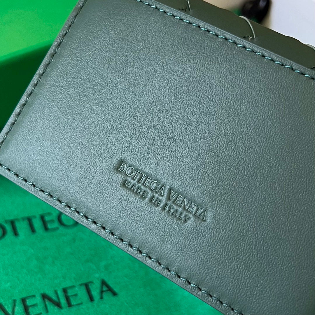 INTRECCIATO BUSINESS 11 EMERALD GREEN CALFSKIN CARD CASE