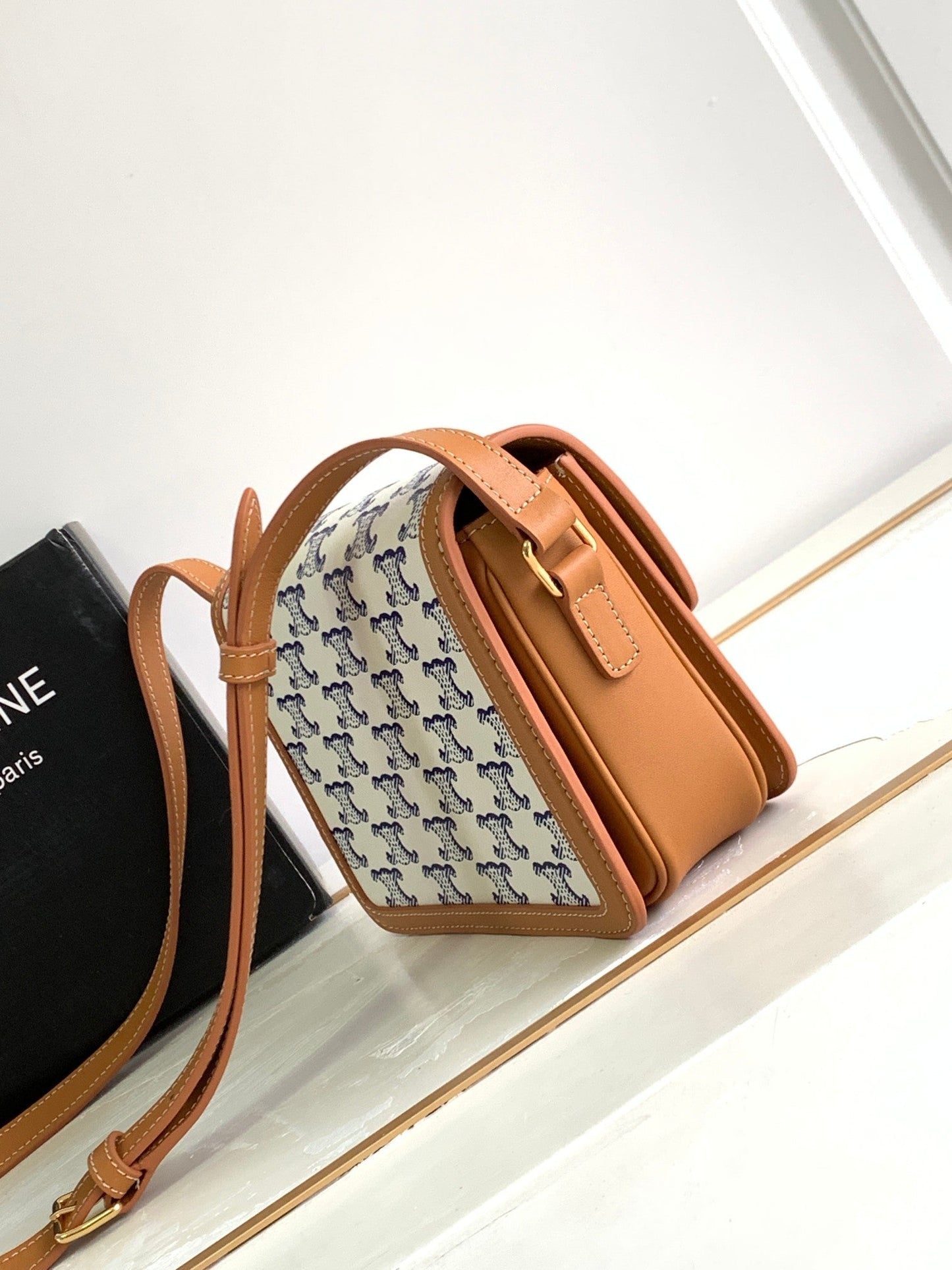 TEEN TRIOMPHE 18.5 WHITE BLUE MONOGRAM CANVAS BROWN CALFSKIN