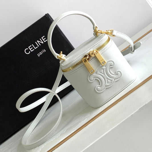 MINI VANITY CASE TRIOMPHE WHITE CALFSKIN