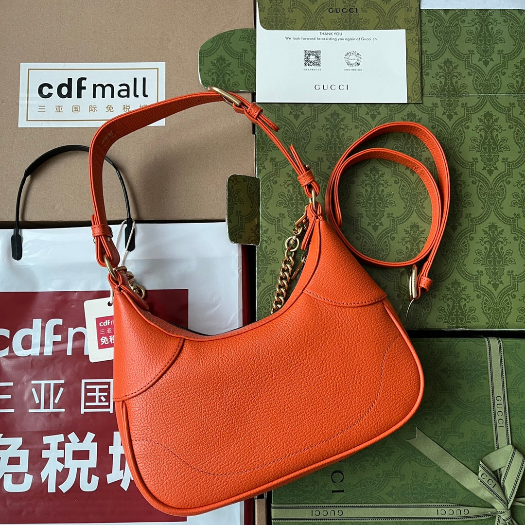 SHOULDER BAG 25 IN ORANGE CALFSKIN GOLD HARDWARE