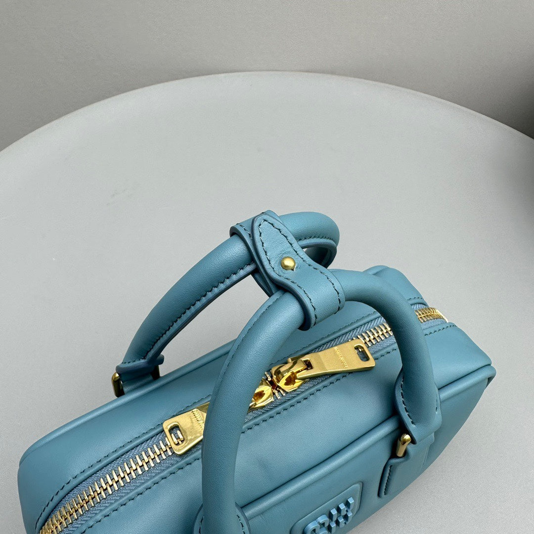 ARCADIE SMALL 22 BAG IN BLUE MINT CALFSKIN