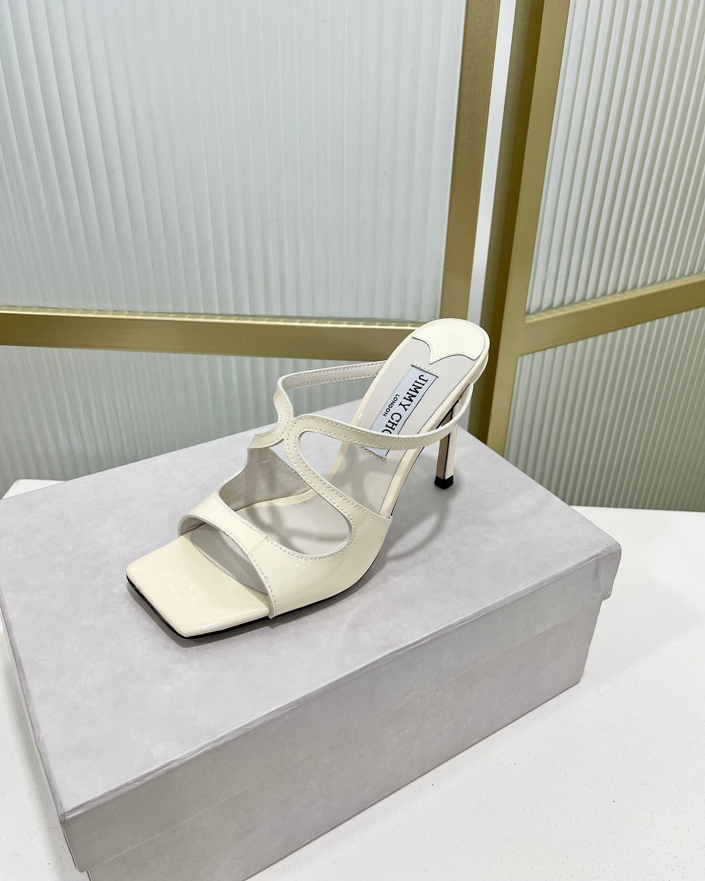 Jimmy Anise 85 In Ivory White Glossy Cowhide Mules 587692