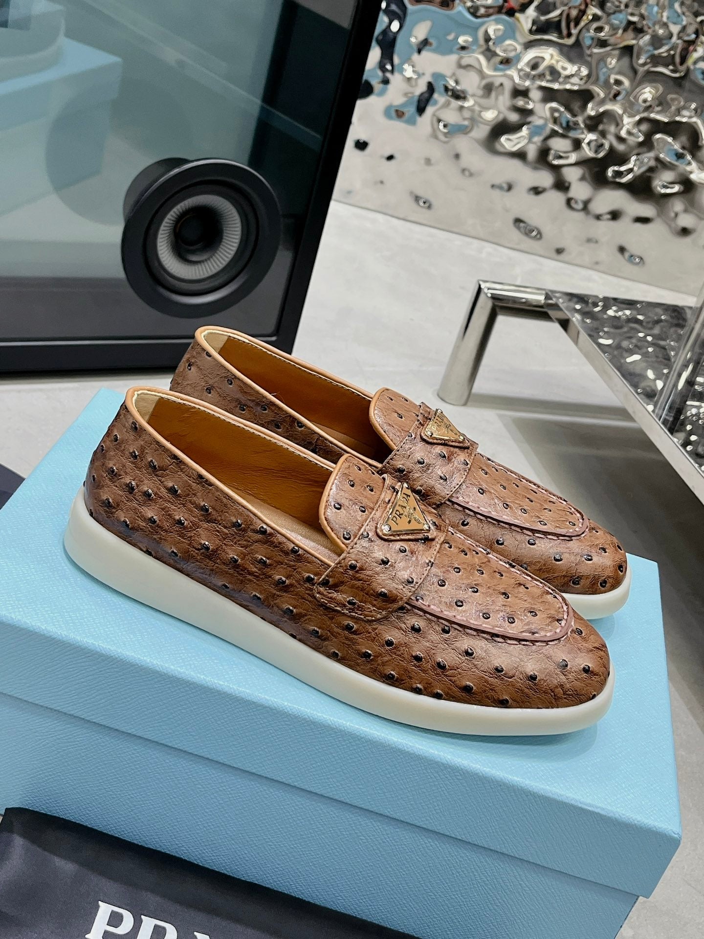 PRA OSTRICH PATTERN LOAFERS CARAMEL CALFSKIN