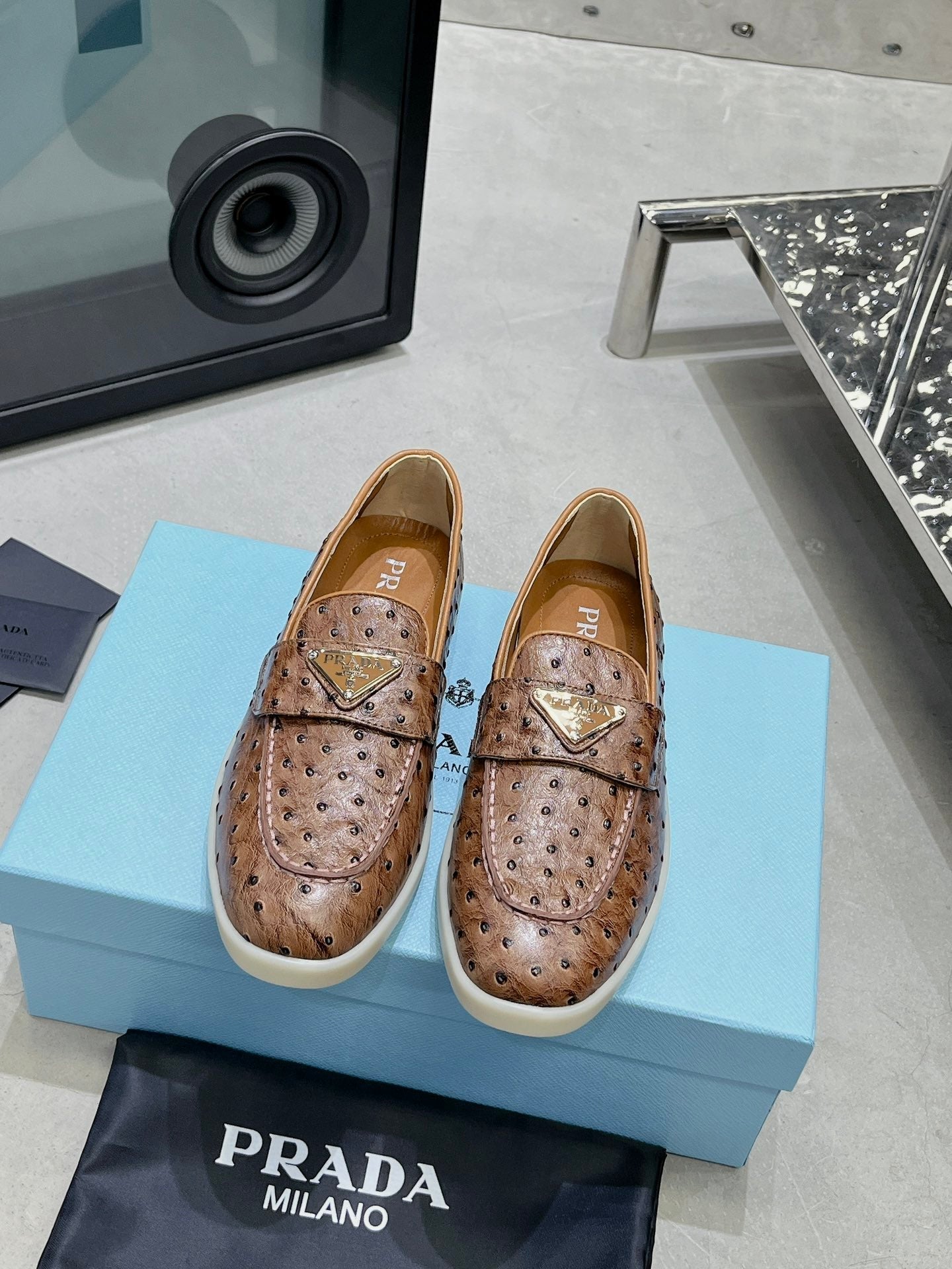 PRA OSTRICH PATTERN LOAFERS CARAMEL CALFSKIN