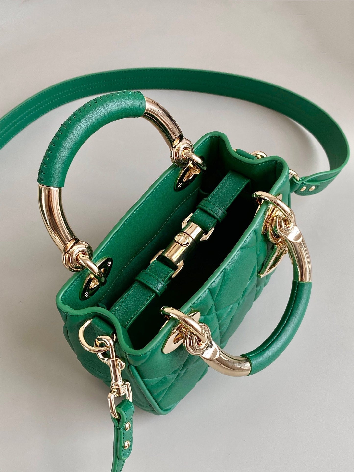 MINI LADY 19 IN FOREST GREEN LAMBSKIN