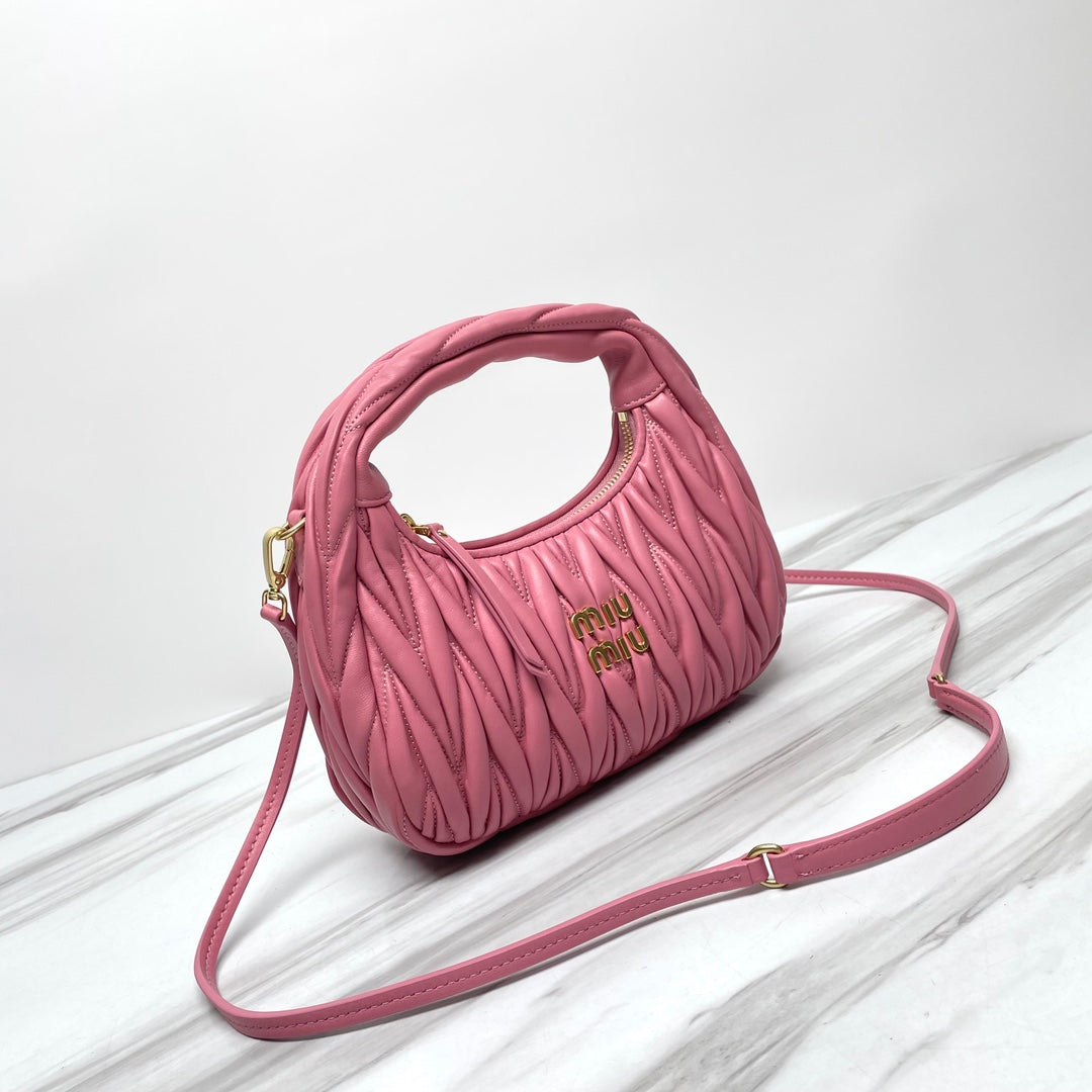 miuwander hobo 23 pink matelasse leather