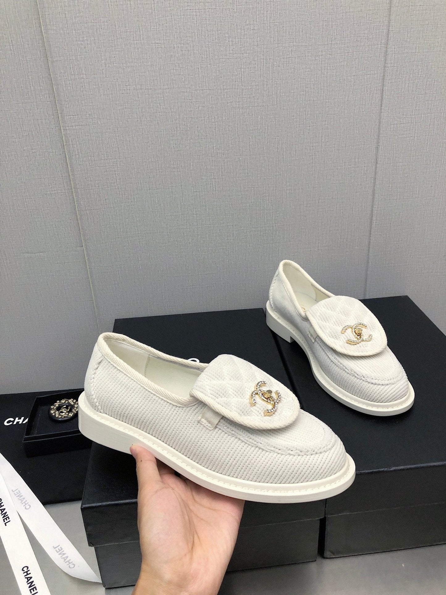 moccasins white denim 40mm