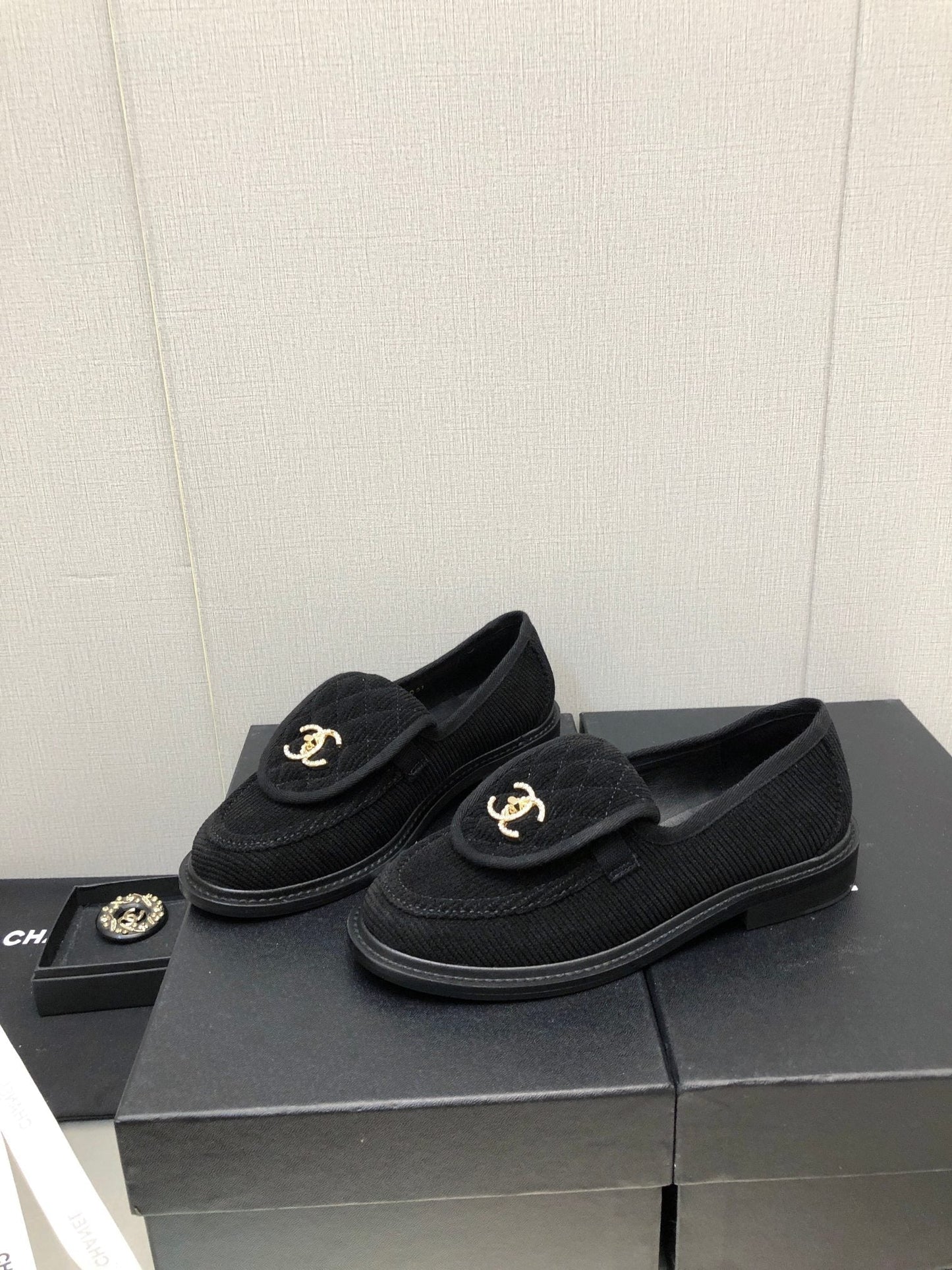 moccasins black denim 40mm