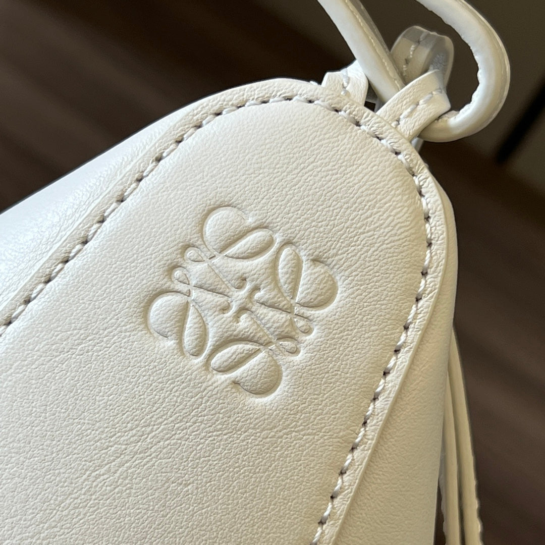 LOE LUNA HOBO 28 BAG IN WHITE CALFSKIN